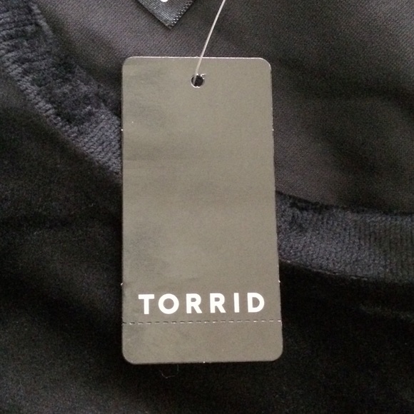 Torrid Sleep Velour Long Sleeve Relaxed Lounge Sweatshirt - 6X - Picture 5 of 8